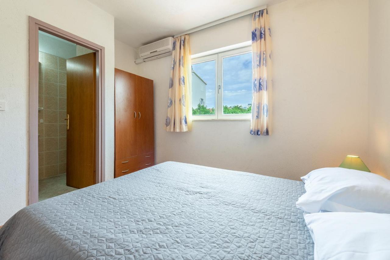 Appartement Olive Gardens à Primošten Extérieur photo